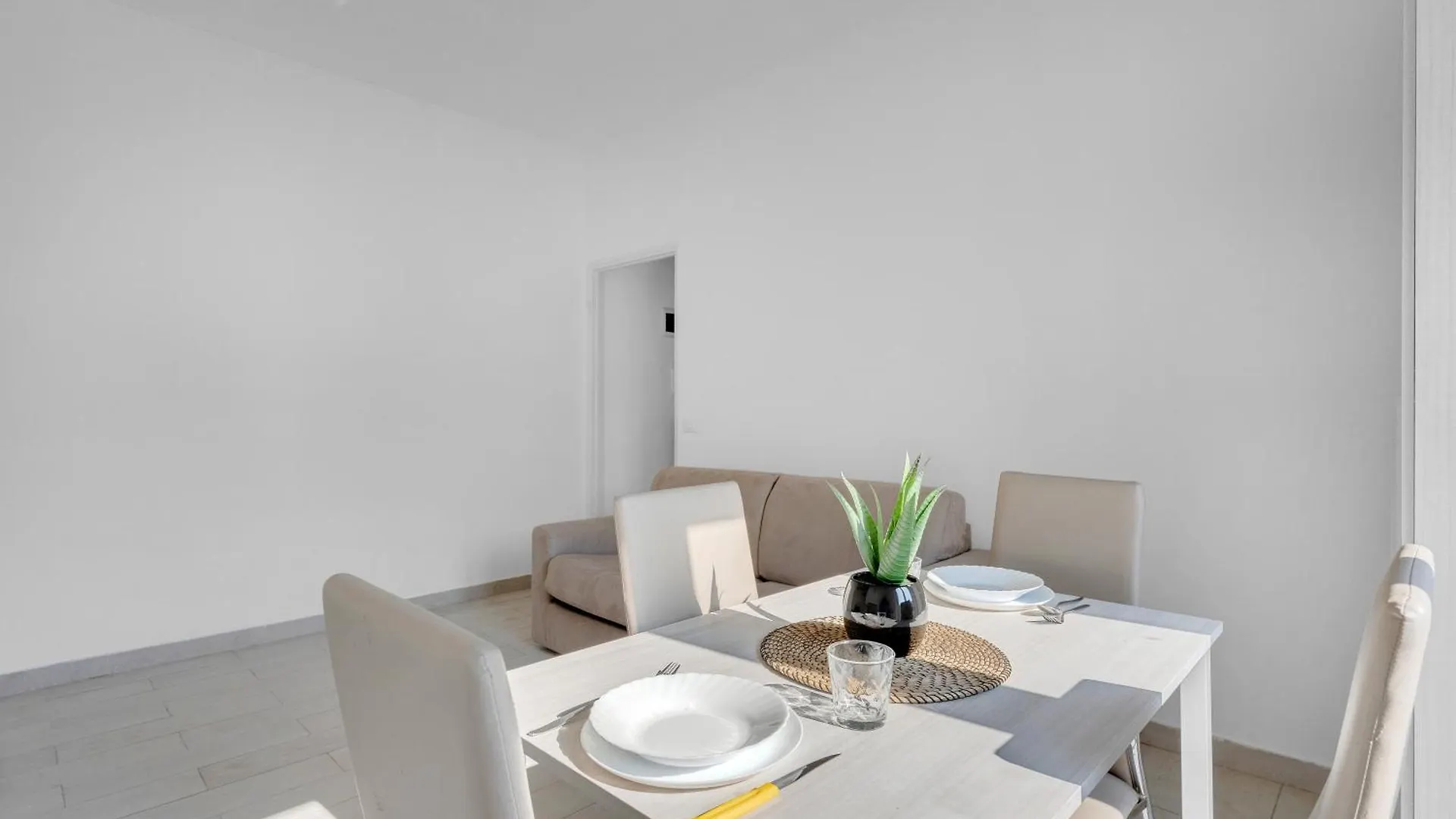 Ag17 - In The Center Of Milan - Apartment