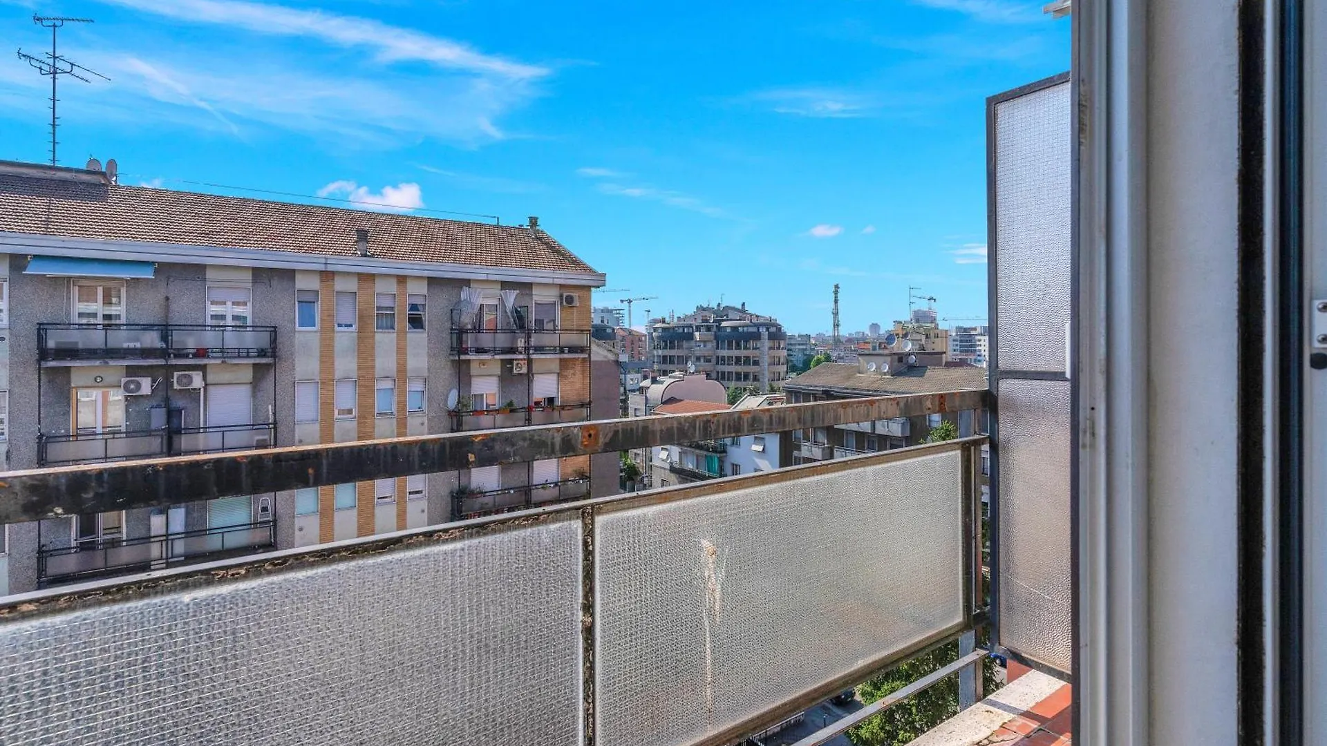 Ag17 - In The Center Of Milan - Daire İtalya